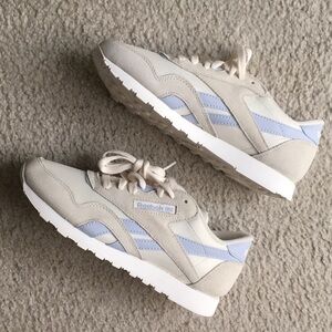 REEBOK/“CLASSIC NYLON”CREAM & BABY BLUE ATHLETIC SHOES/NEW